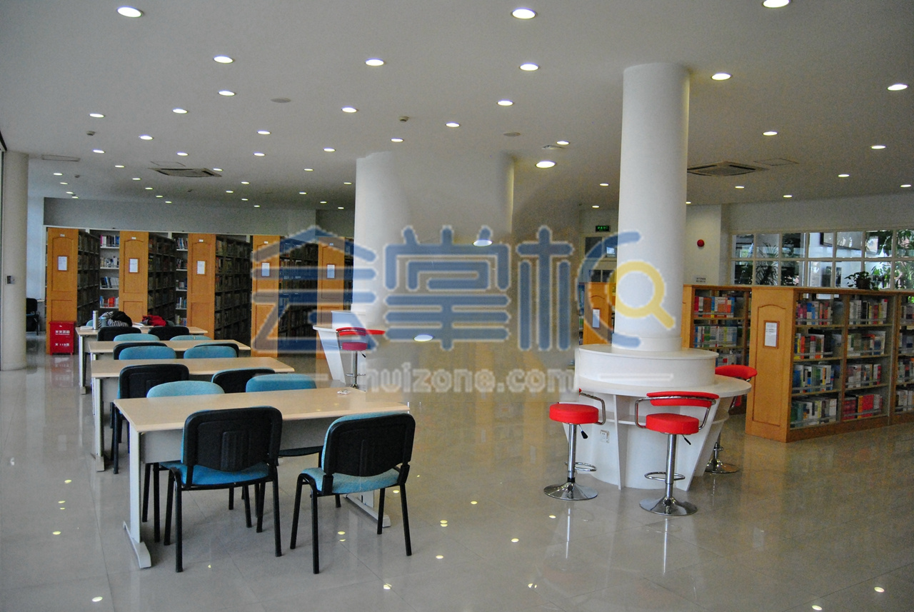 上海松江职校图书馆