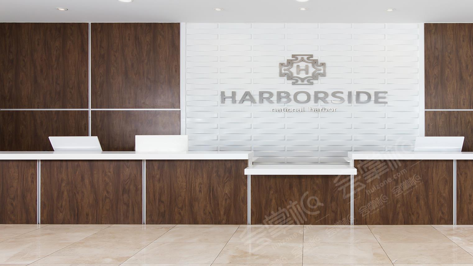 Harborside Hotel