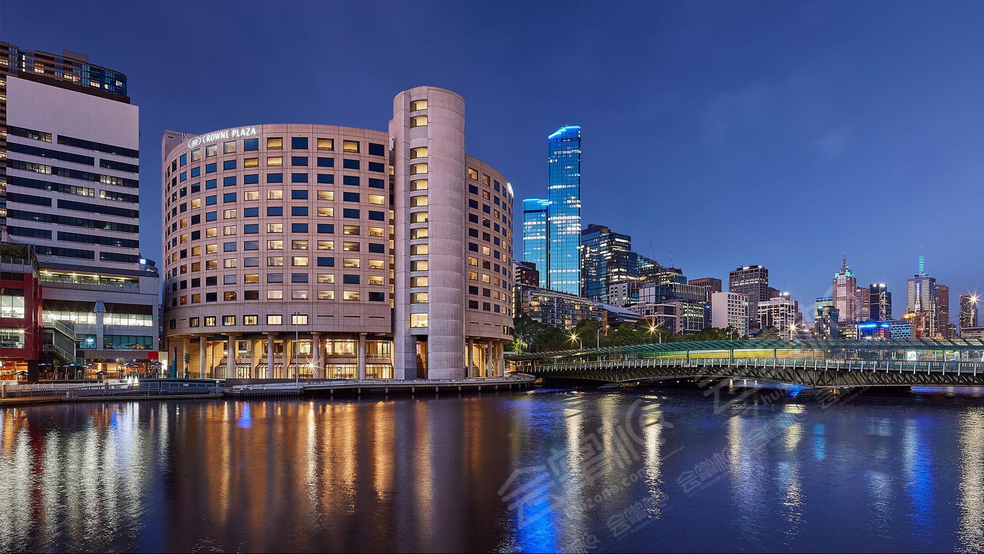 墨尔本452人工作总结会场地推荐：Crowne Plaza Hotel Melbourne - Pearl Riverfront