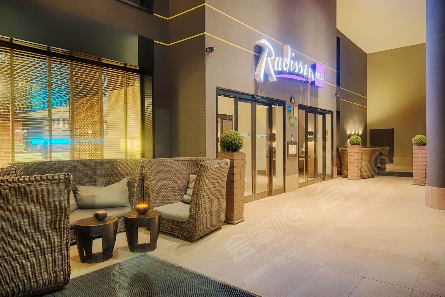 米兰250人五星级酒店推荐：Radisson Blu Hotel, Milan