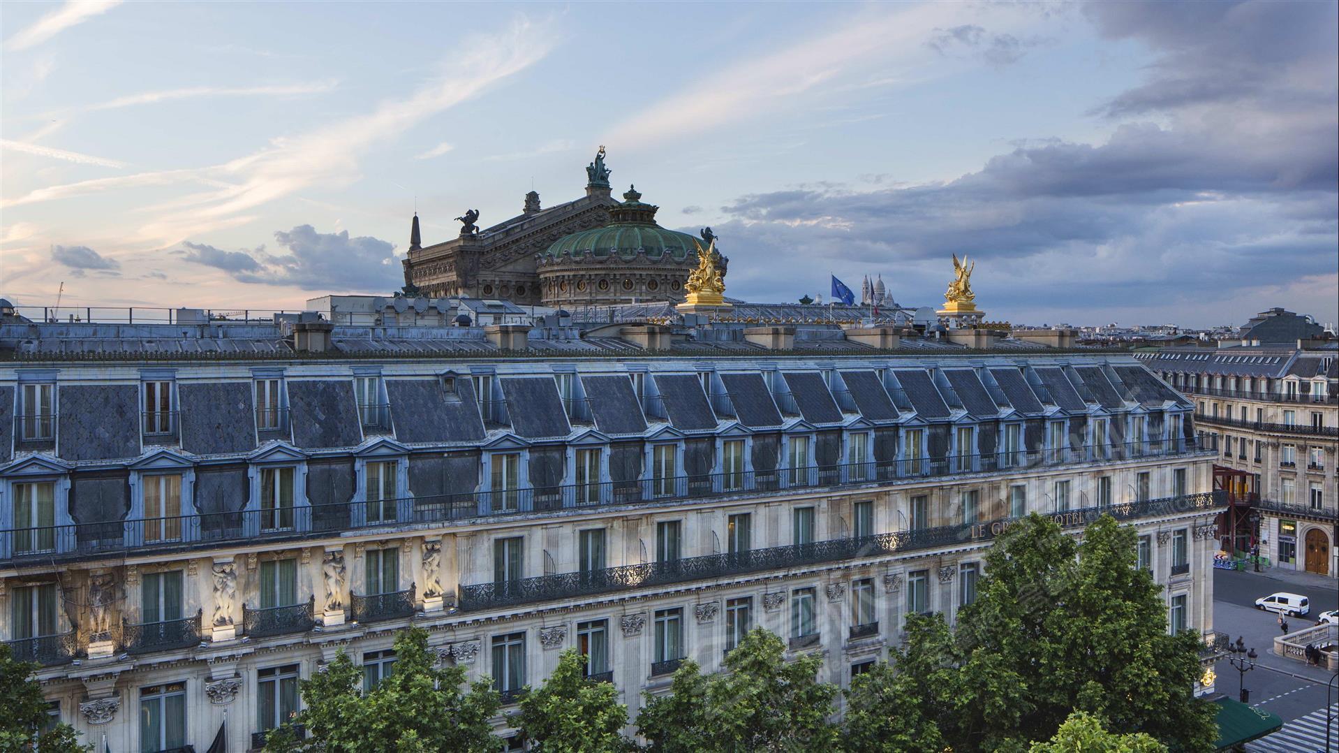 巴黎适合超过500人,800人,1000人开会的五星级酒店有哪些