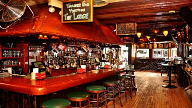 芝加哥会议场地推荐：Lodge Tavern