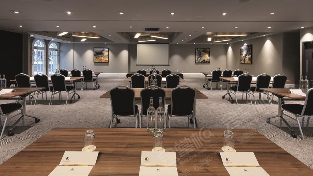 Doubletree by Hilton Chester1
