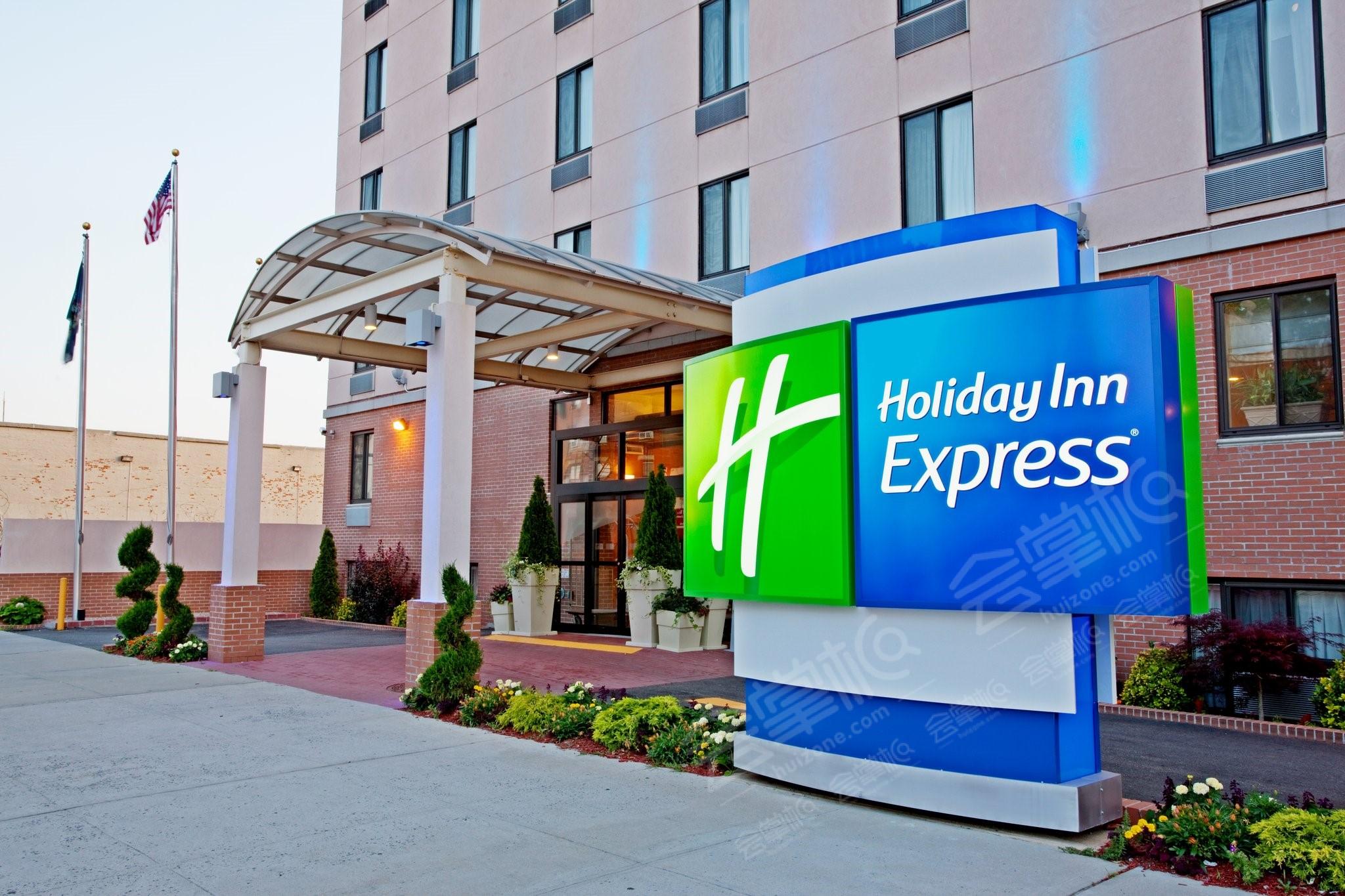塞尔比维尔会议场地预定推荐：Holiday Inn Express NEW YORK-BROOKLYN
