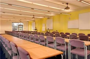 Small Seminar Rooms