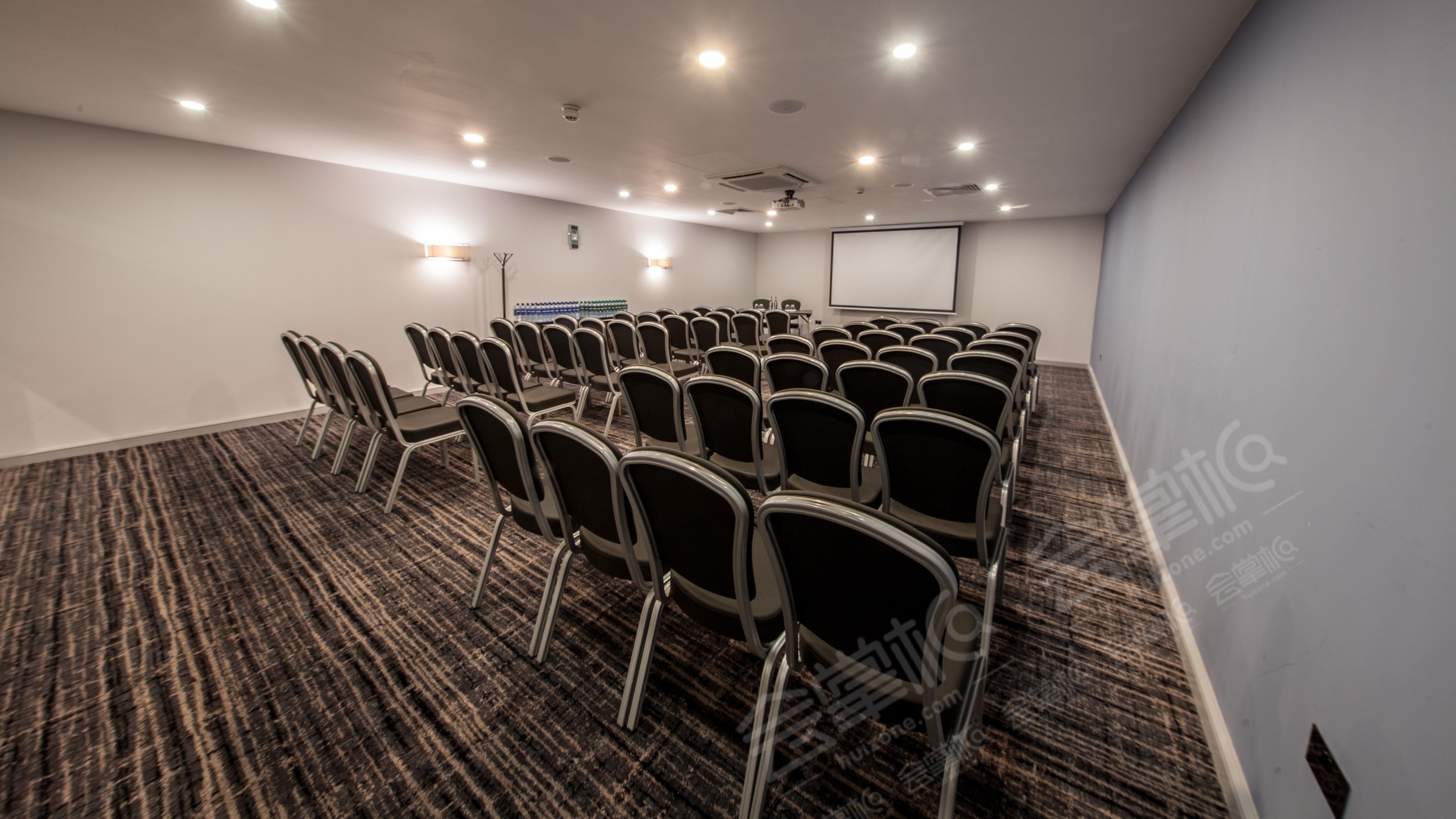 The Birmingham Conference and Events Centre at the Holiday Inn Birmingham City Centre21
