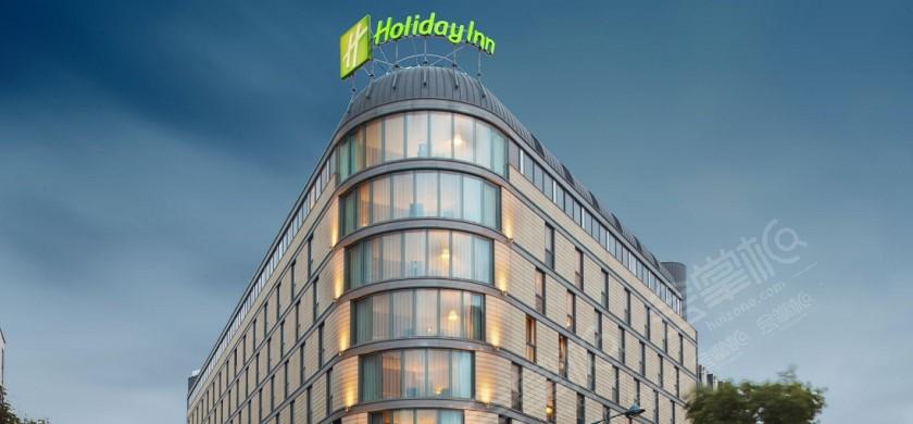 Holiday Inn Paris - Porte de Clichy Hotel