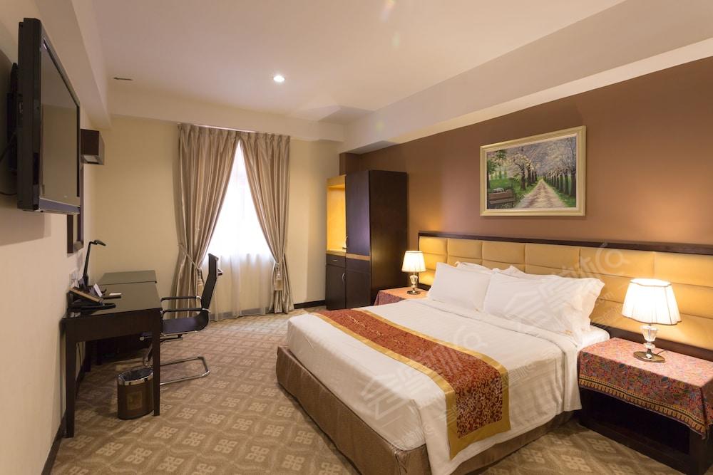 马六甲四星级酒店最大容纳200人的会议场地|霍尔马克皇冠酒店(Hallmark Crown Hotel)的价格与联系方式