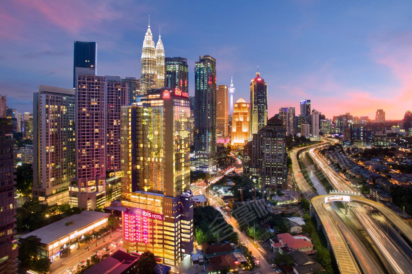 吉隆坡四星级酒店最大容纳200人的会议场地|宜必思吉隆坡市中心酒店(Ibis Kuala Lumpur City Centre)的价格与联系方式