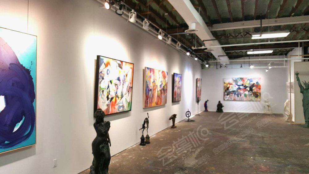 Peter Traintos Art Galleries