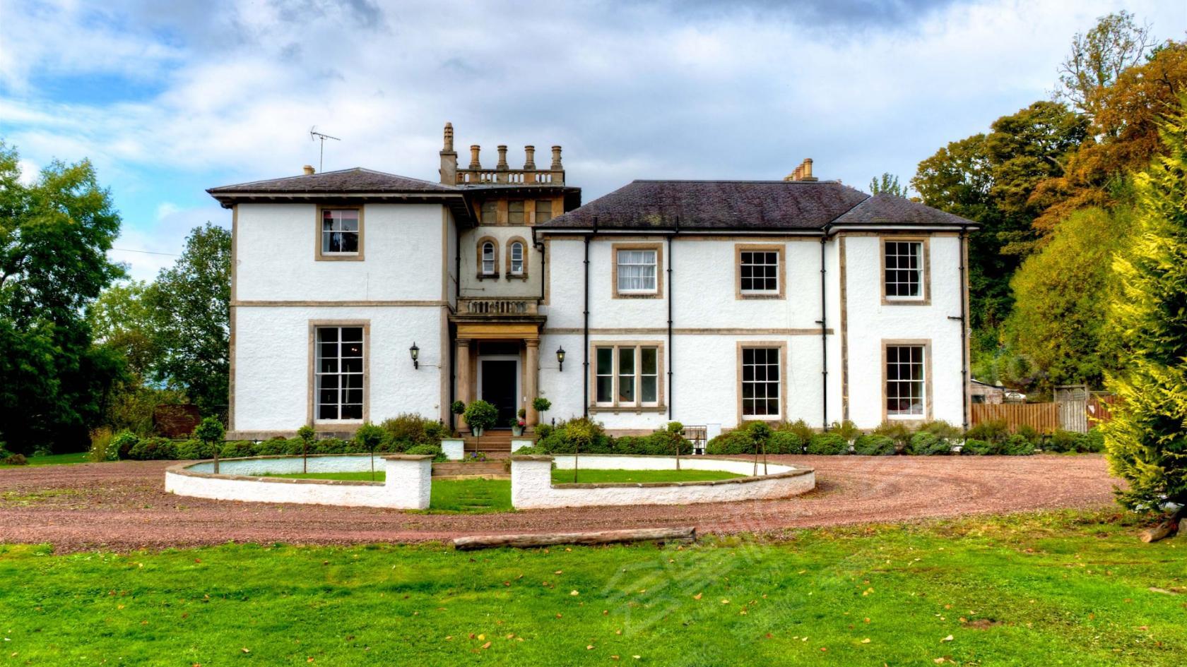 The Mansion House at Kirkhill