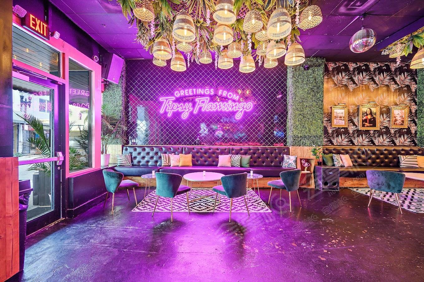 Tipsy Flamingo Cocktail Bar