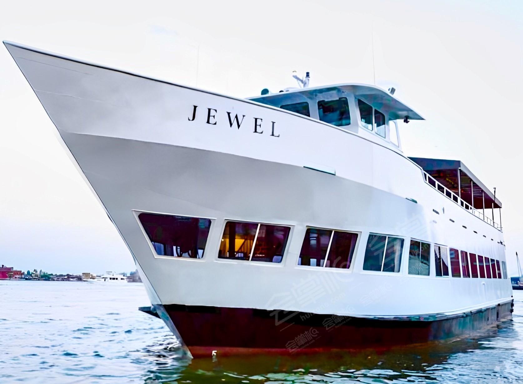 Jewel Yacht