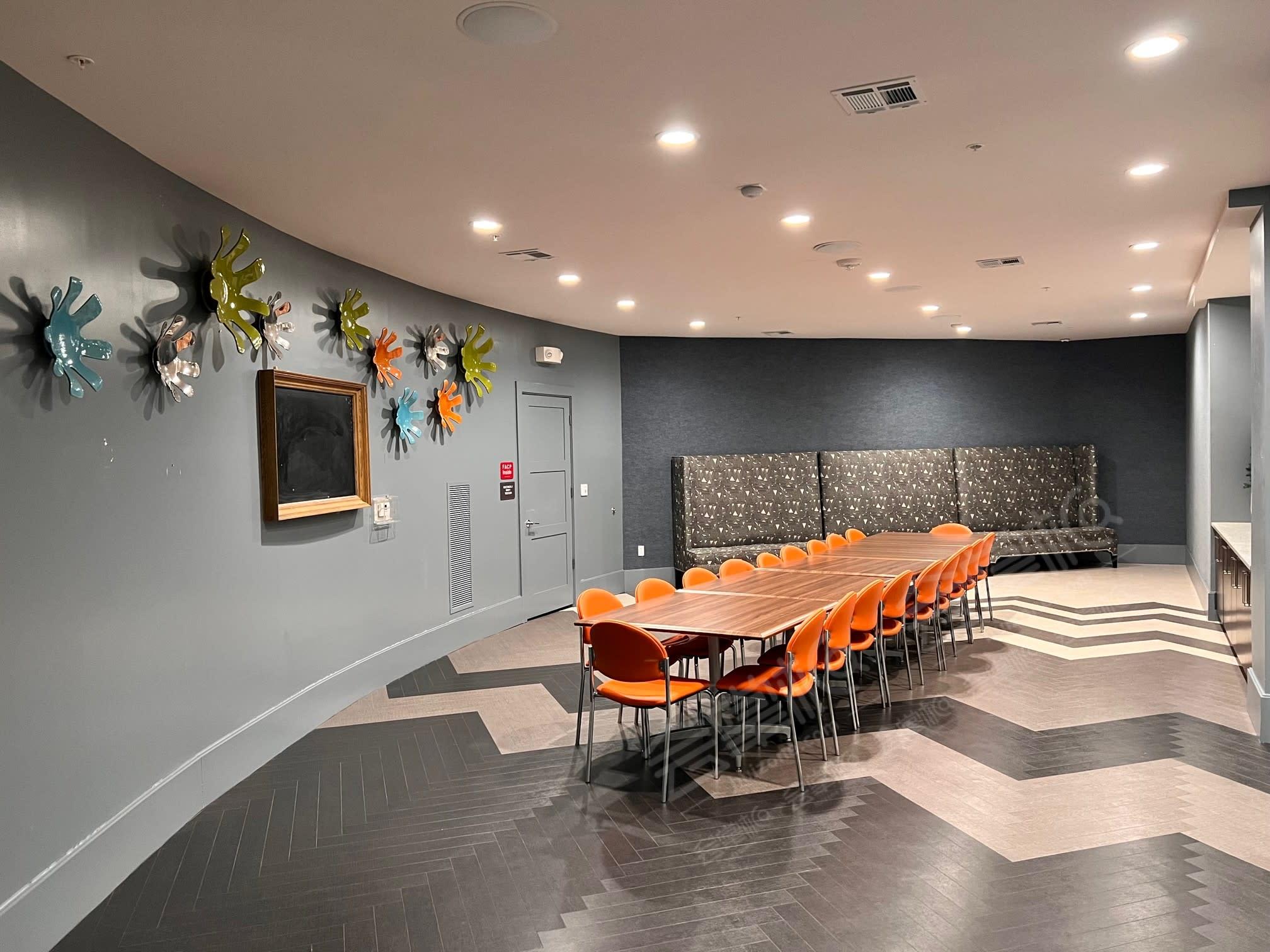 Colorful Multipurpose Space with Full Kitchen - Perfect for Hosting Events!