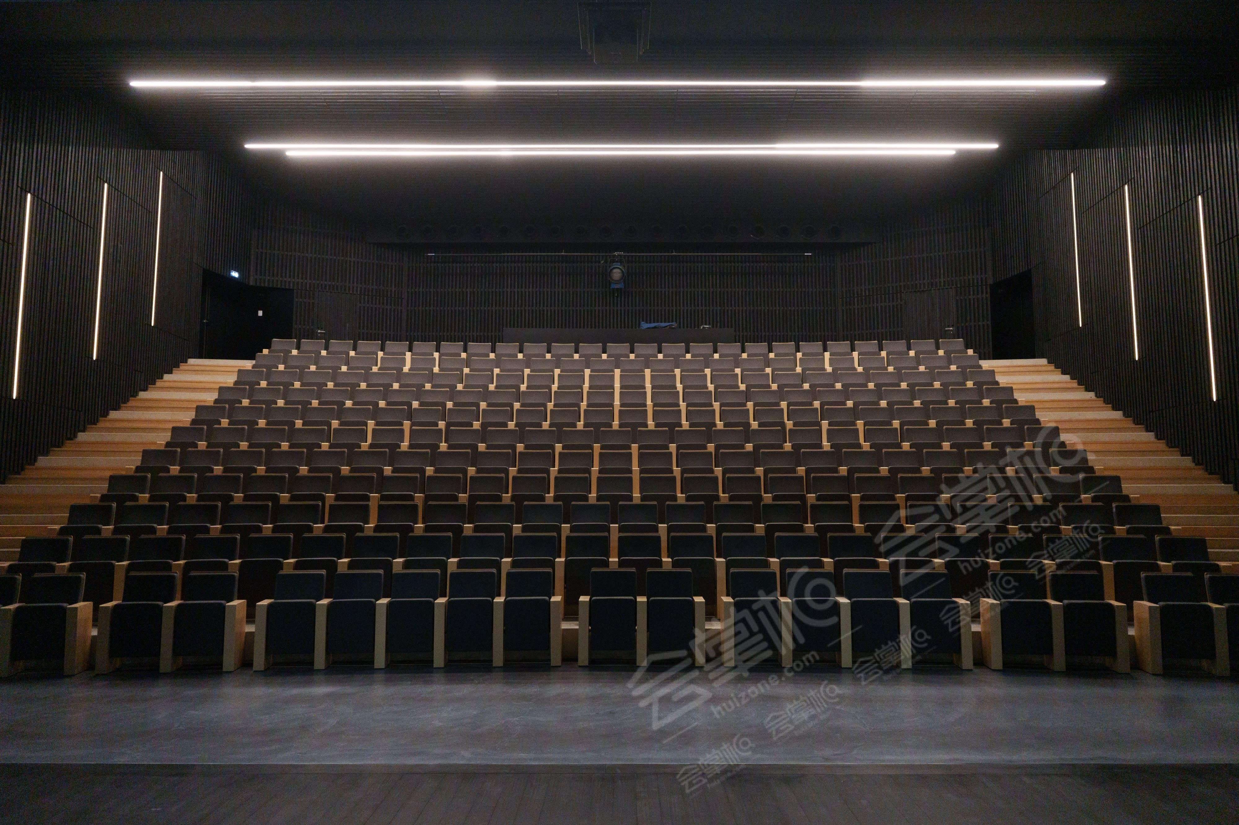 Auditorium de 250 places au cœur d'un pôle d'innovation culturelle