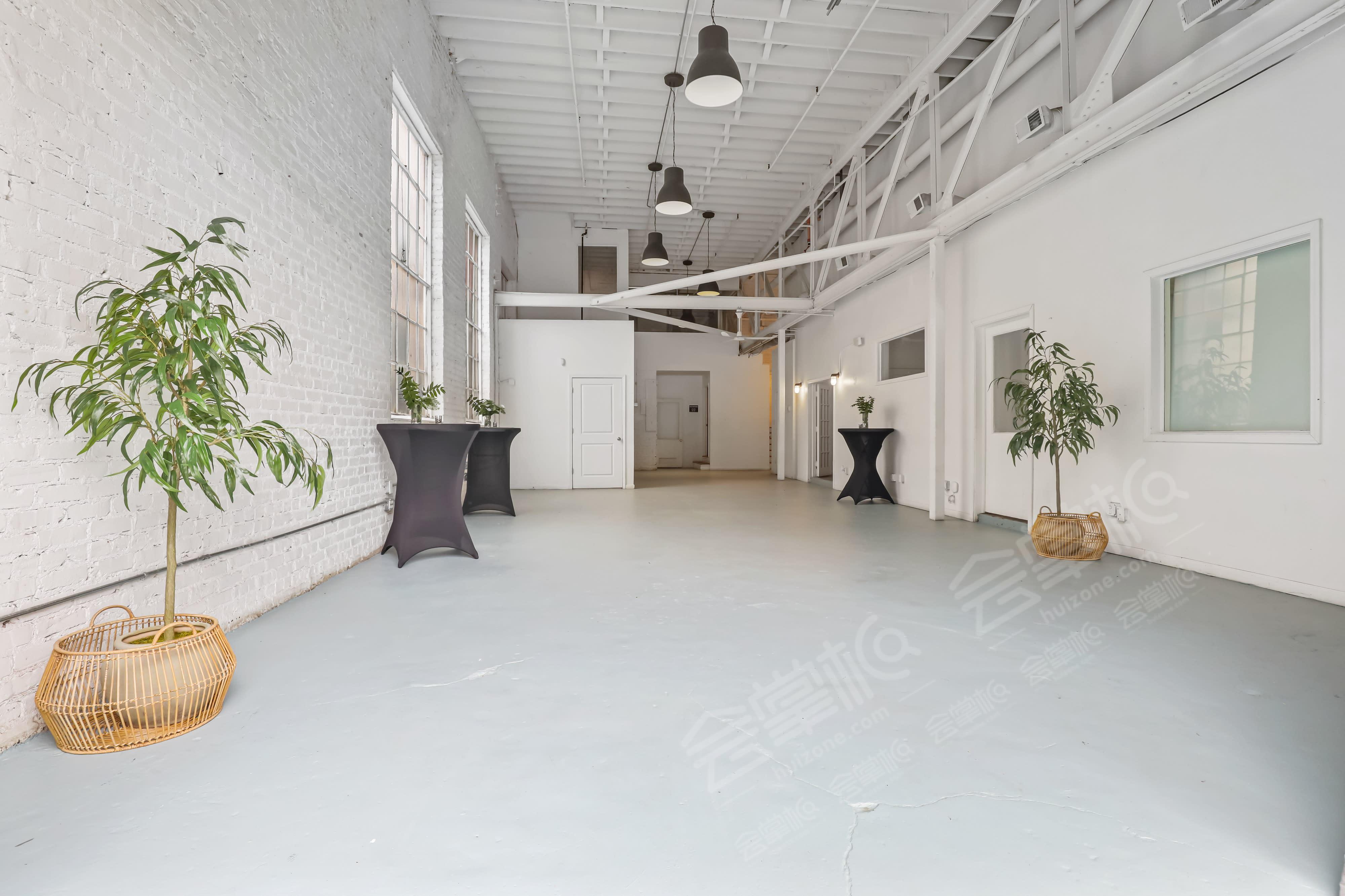 Spacious Event Space + Photography Studio - Downstairs
