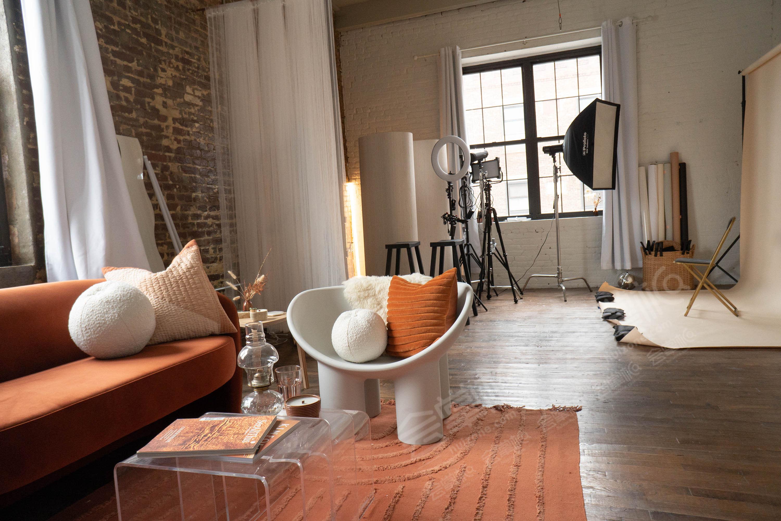 Dreamy Design Space with Photography Studio