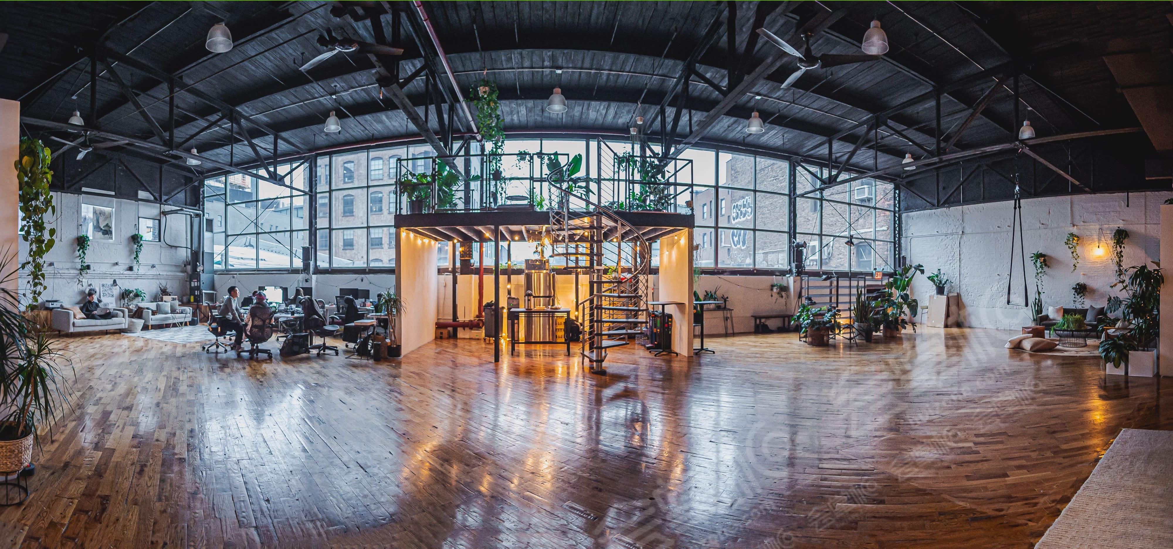 Gorgeous light filled  4000 sq ft Loft Art Gallery and Meeting Space