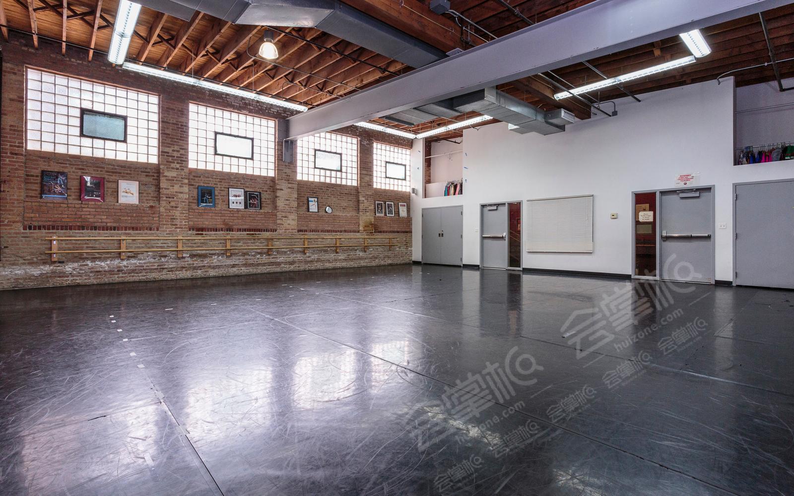 Dance & Rehearsal Studio for Creative Use in Old Town