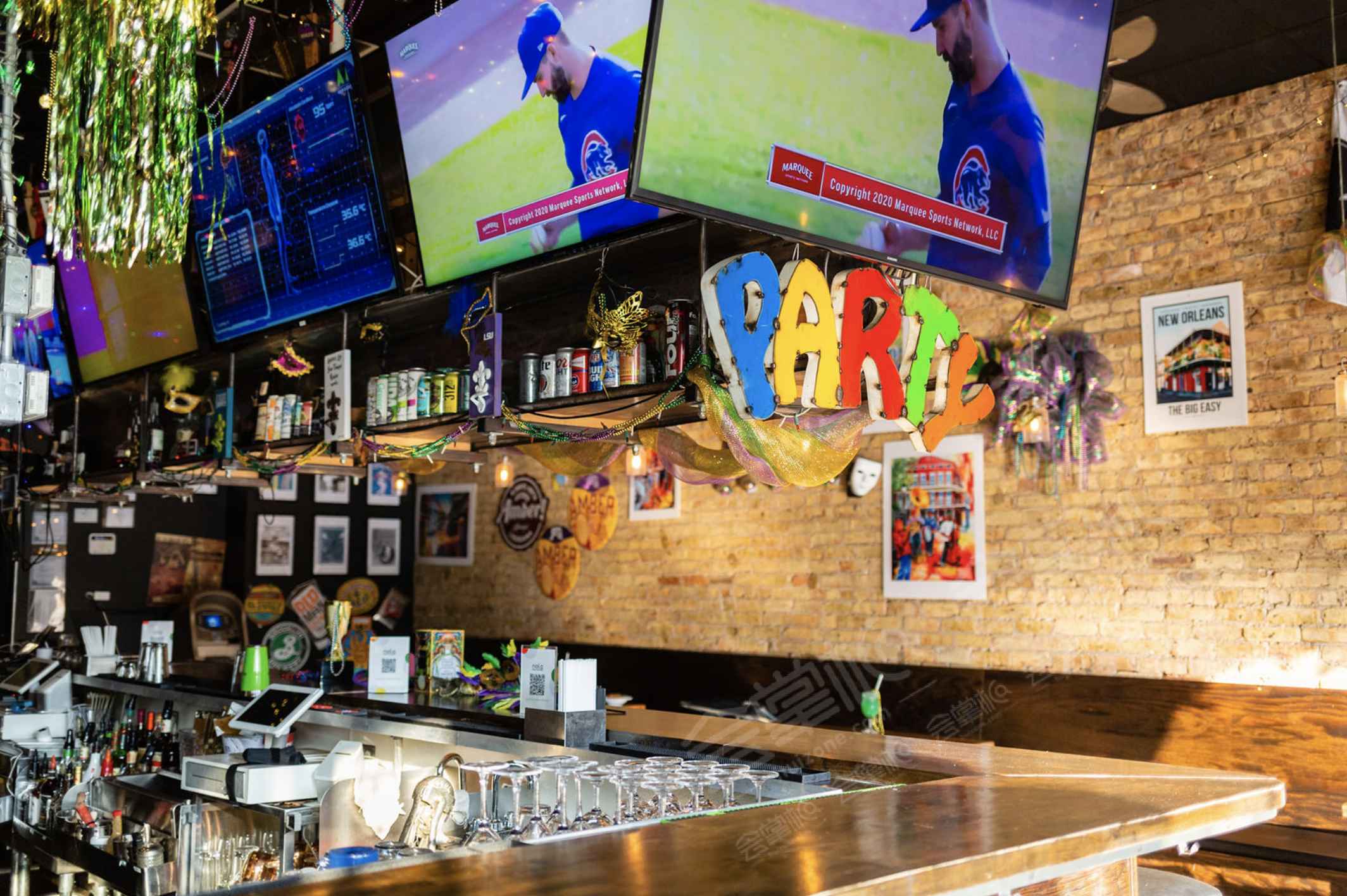 New Orleans theme bar in Wrigley