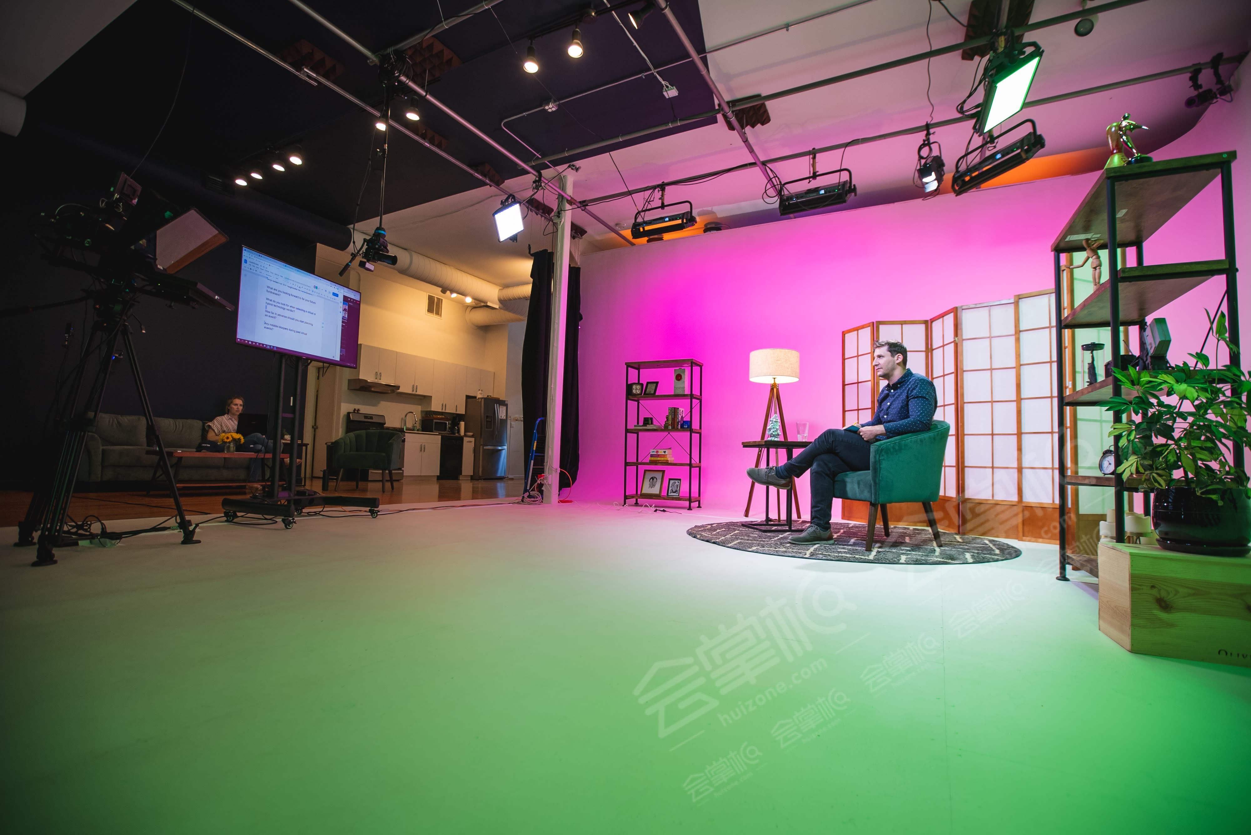 West Loop Studio for Virtual Events with Remote Access