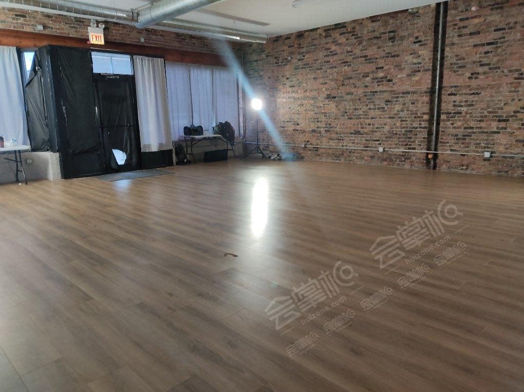 Dance Studio with Large Space