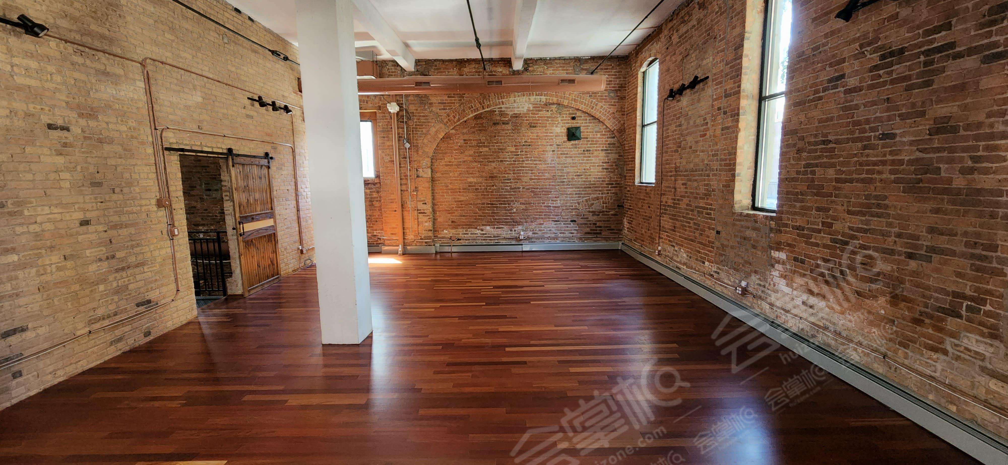 Fulton Market Loft with available Parking