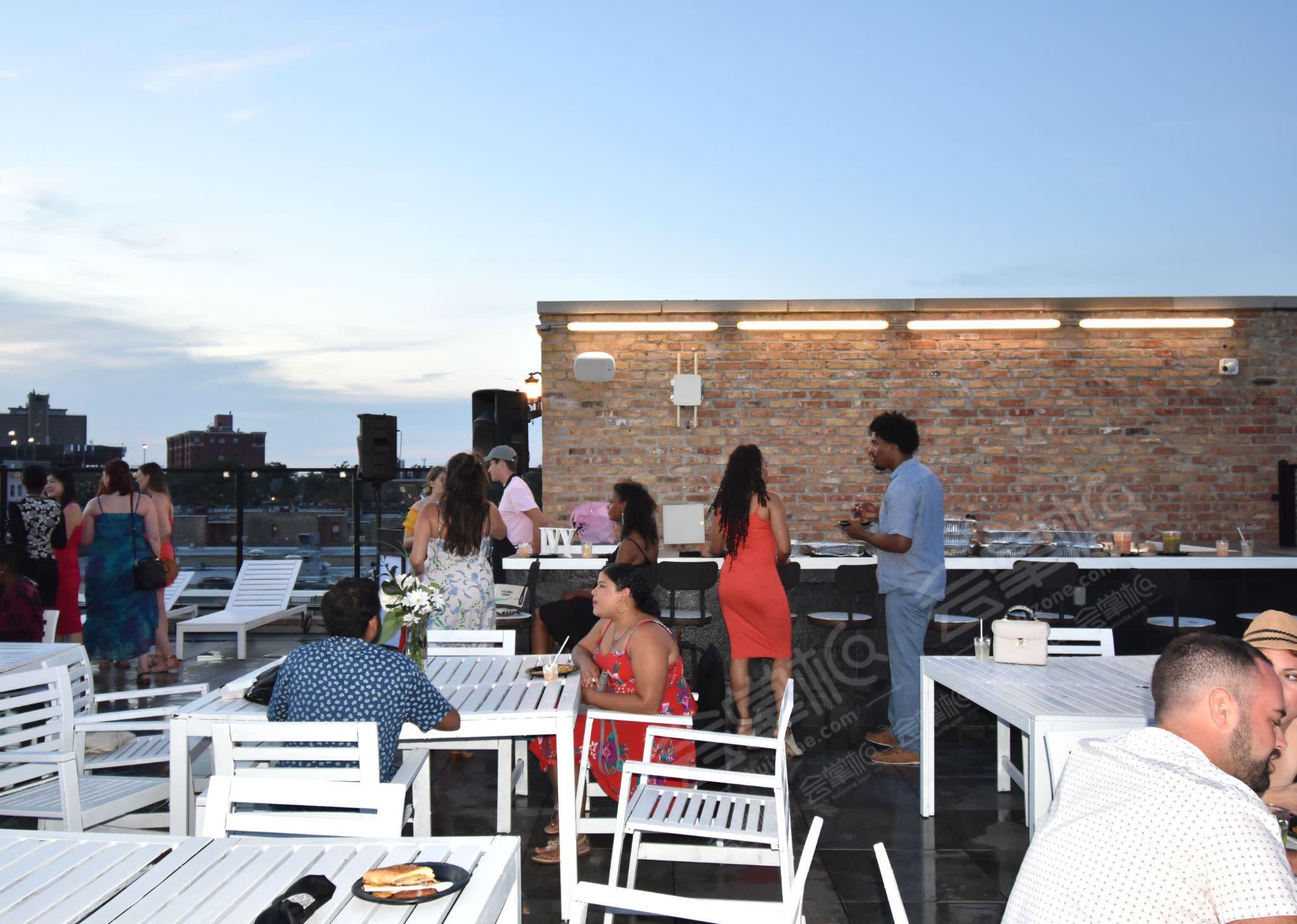 The Best Rooftop in Lakeview - City Skyline View