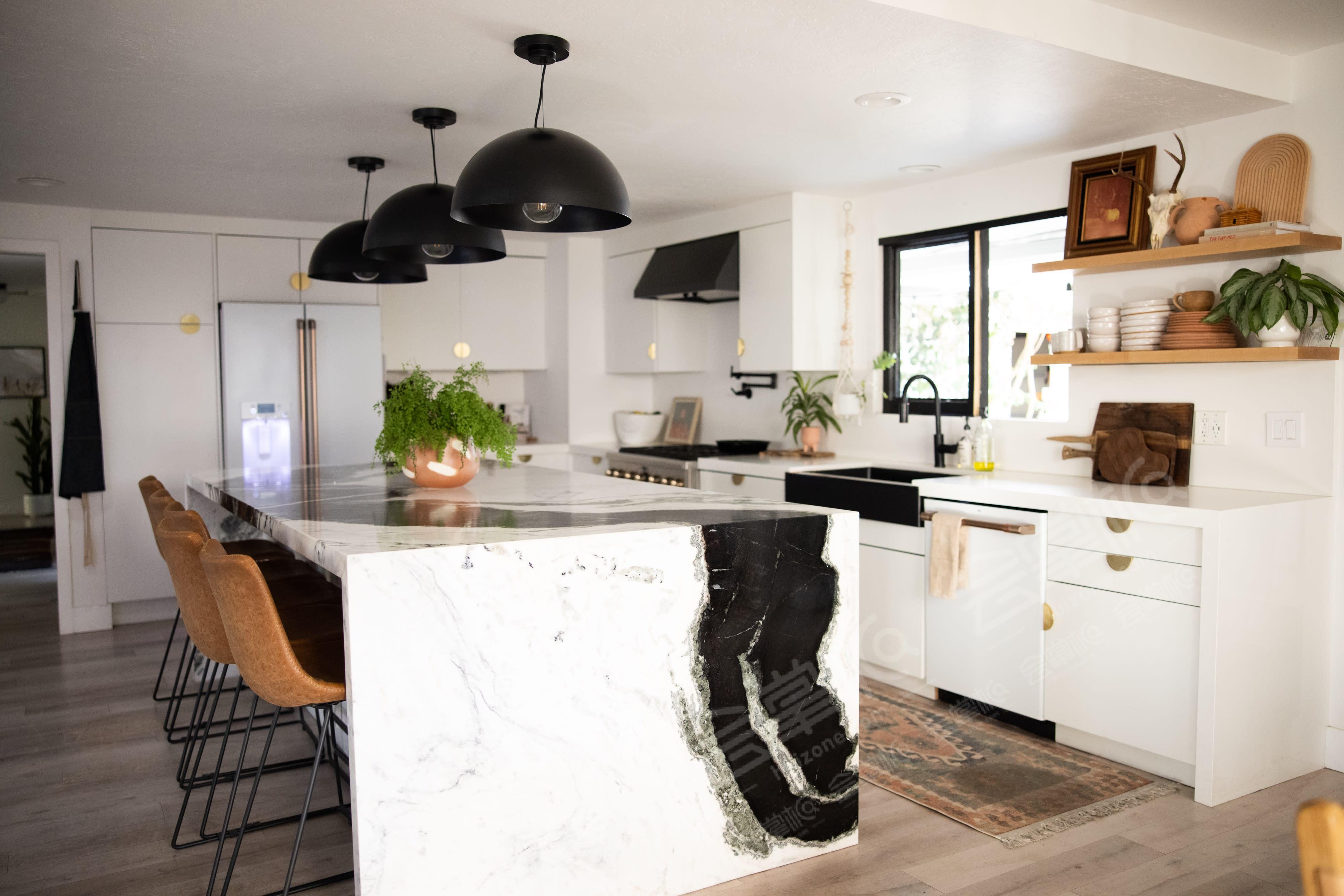 Modern, Bright & Stylish Home in Costa Mesa