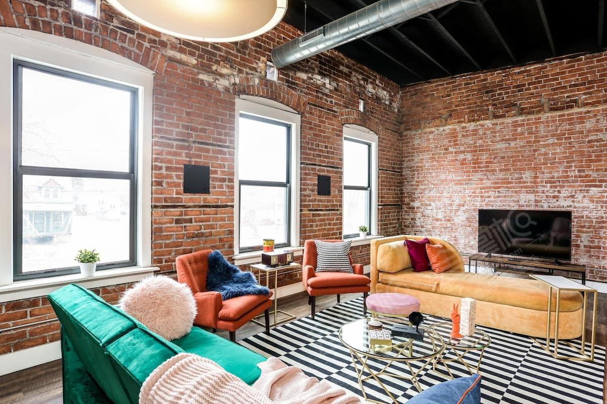 Beautiful One Of A Kind Loft Perfect For All Creatives /Meetings/ Events!