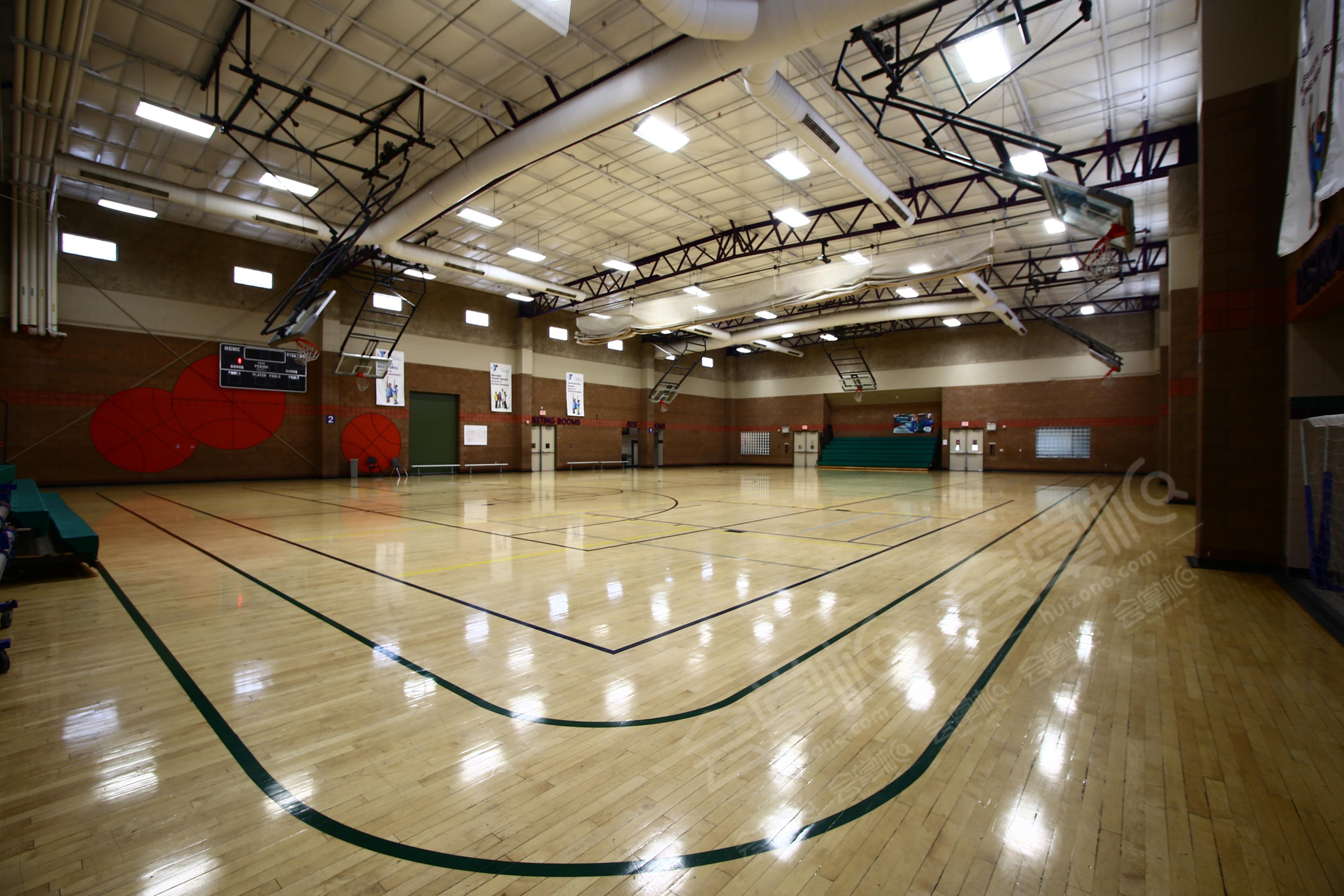 Amazing Gymnasium For Large Get-Togethers