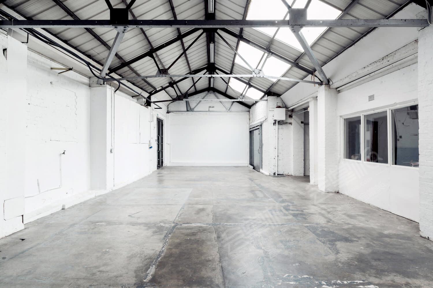 East London Studio Complex: Warehouse & Gallery