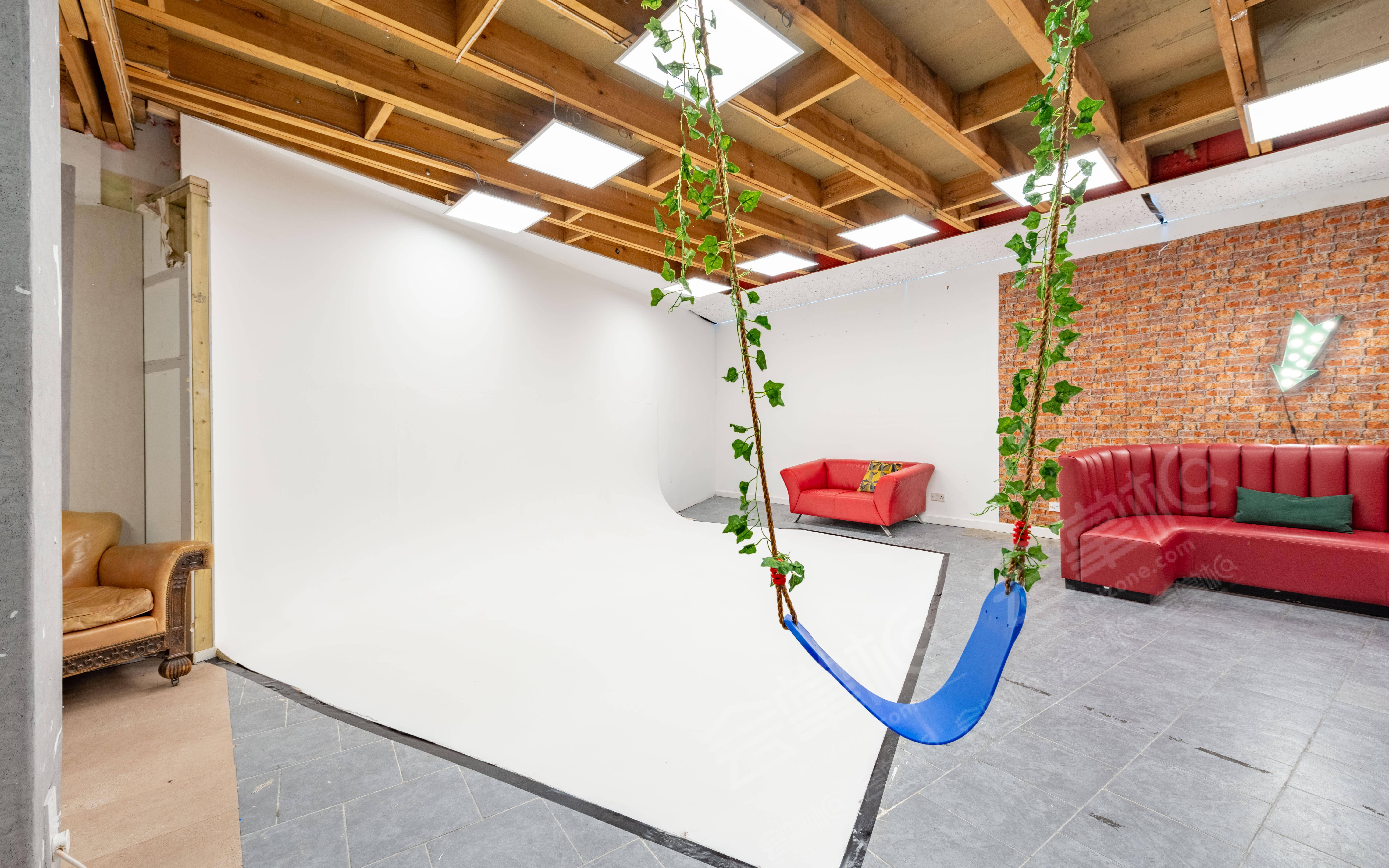 Multi-Set Creative Space for Events in Willesden