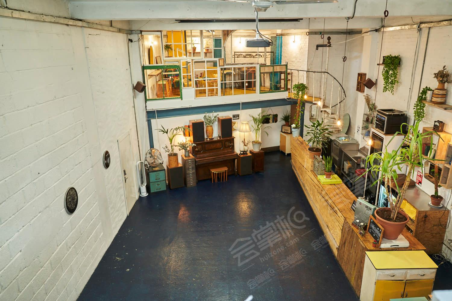 Unique Industrial Style Event Space in Converted Newspaper Factory