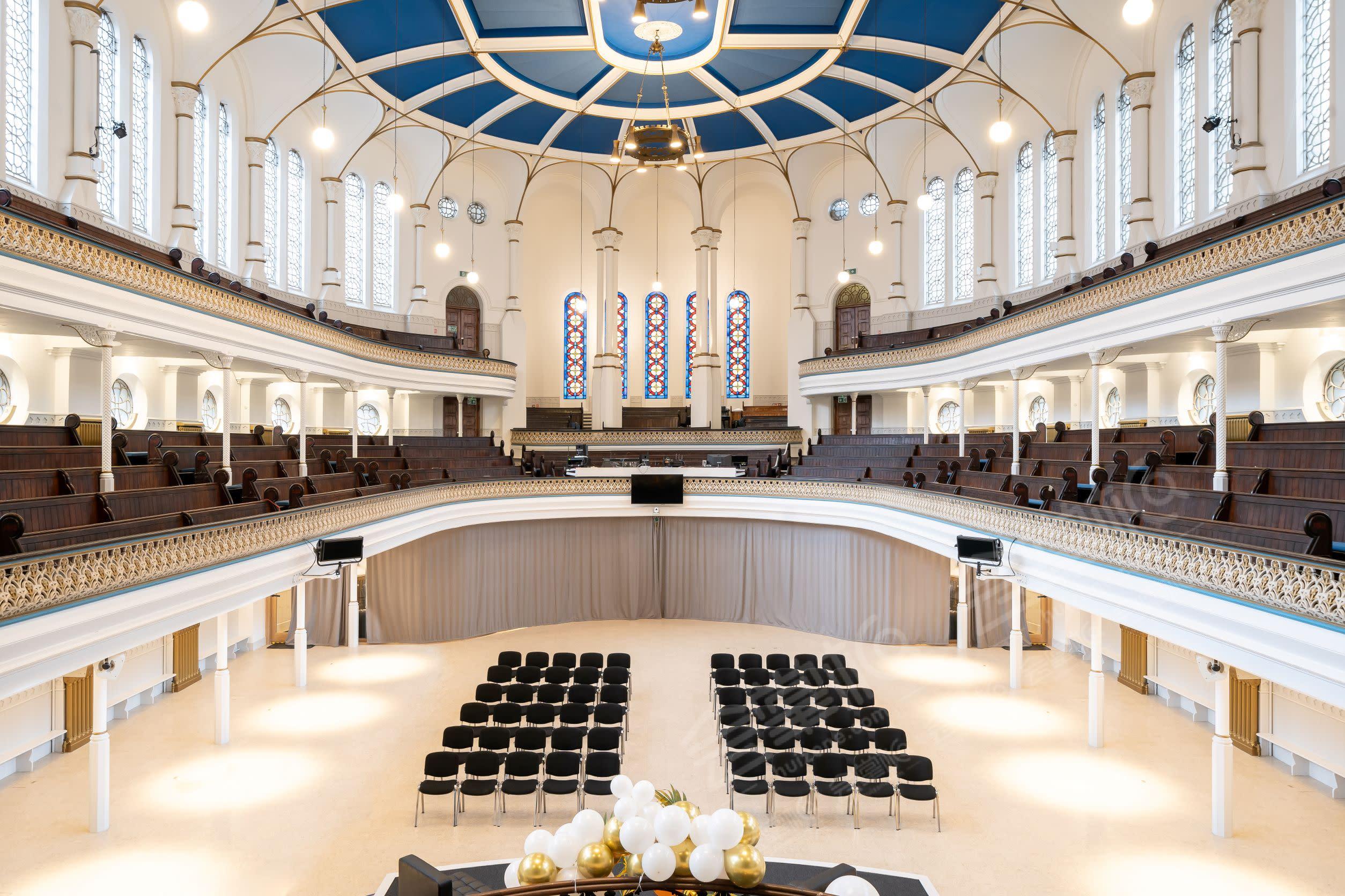 Modern, refurbished, Chapel in the Westminster area