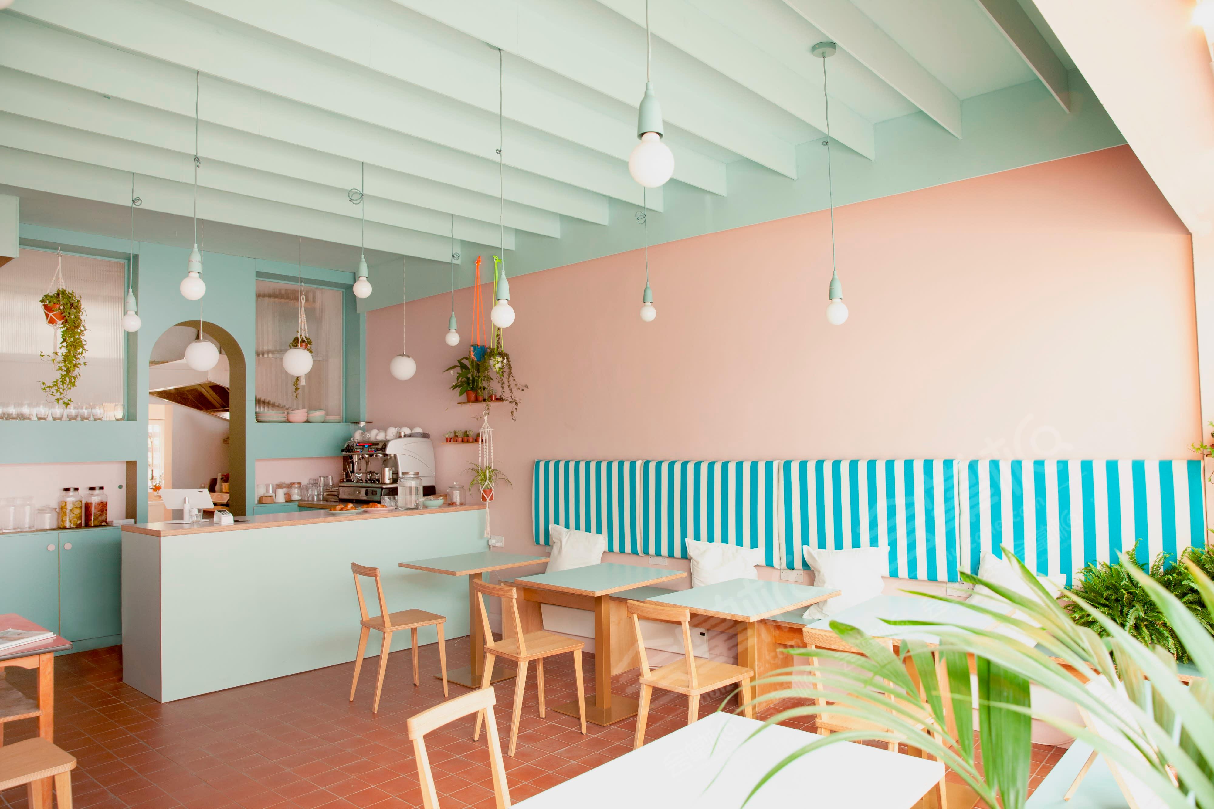 Sweet and Chic Cafe in Mint Colours
