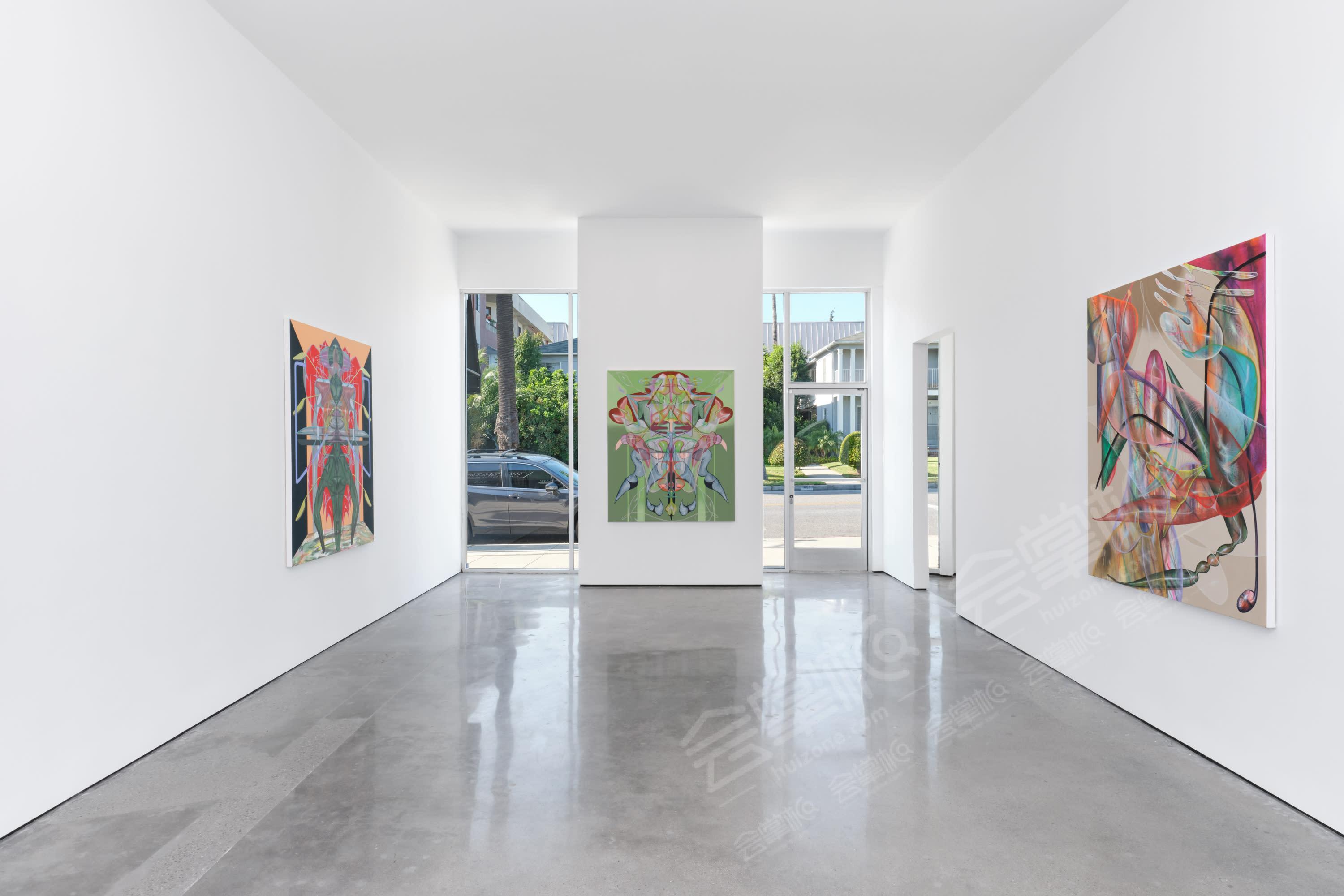 Bright Open Modern Art Gallery Space