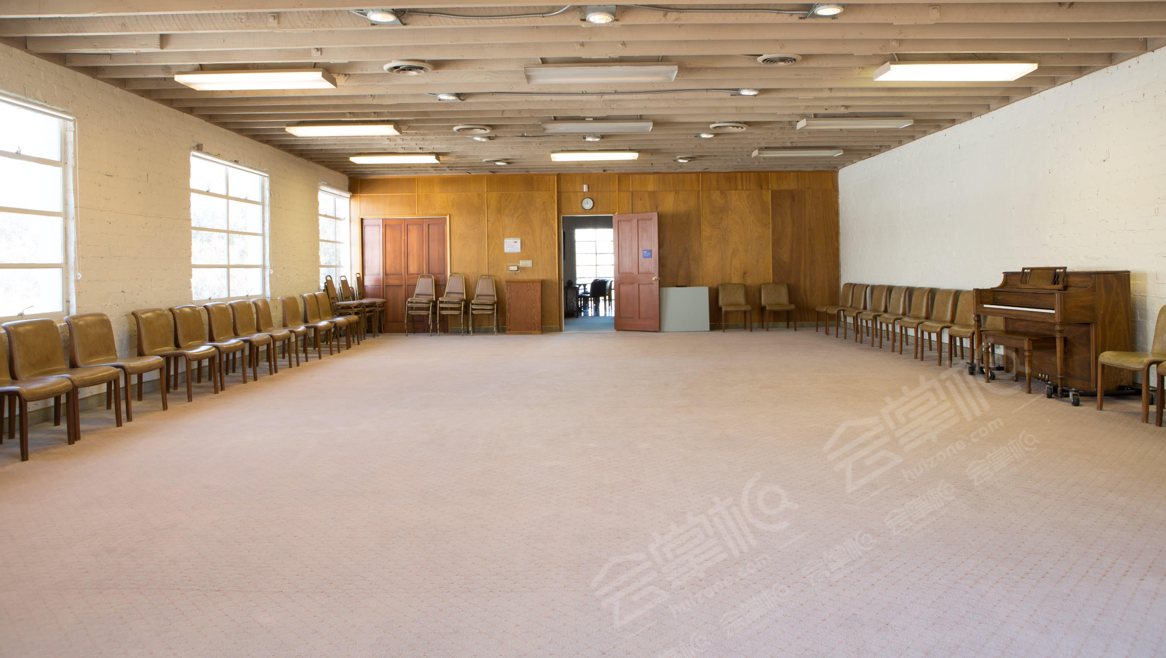 Large Conference/Seminar space on Wilshire Miracle Mile 3rd Floor
