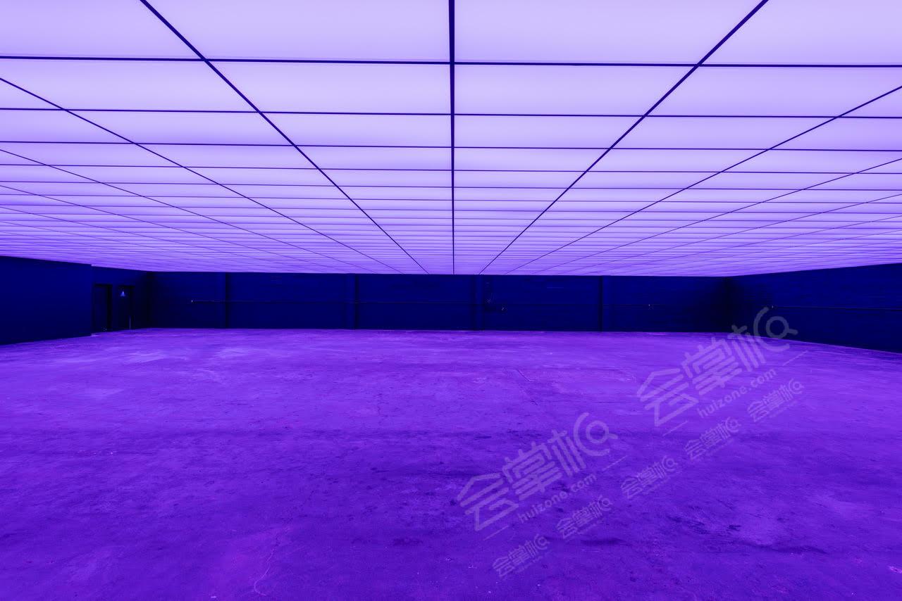 Architectural Plexi-Covered Space