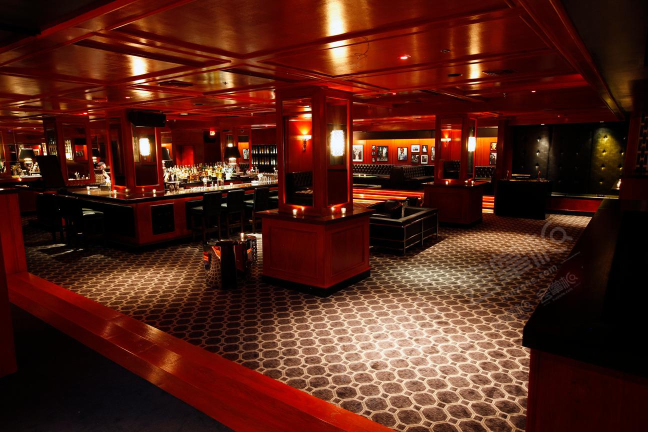 1960s Inspired Underground Downtown Bar & Lounge