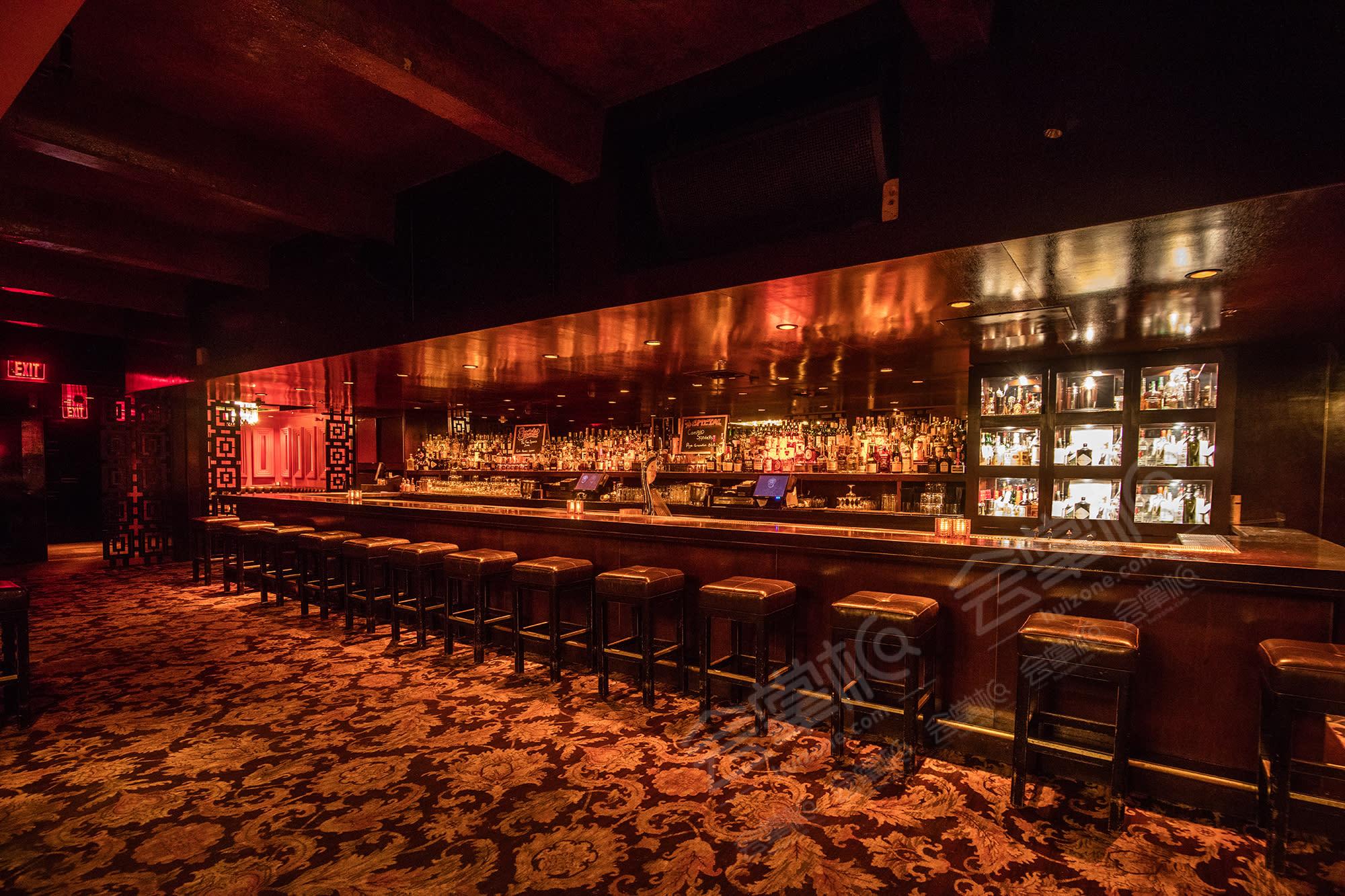 Mad-Men Style Craft Cocktails Bar in Historic Core of Downtown LA