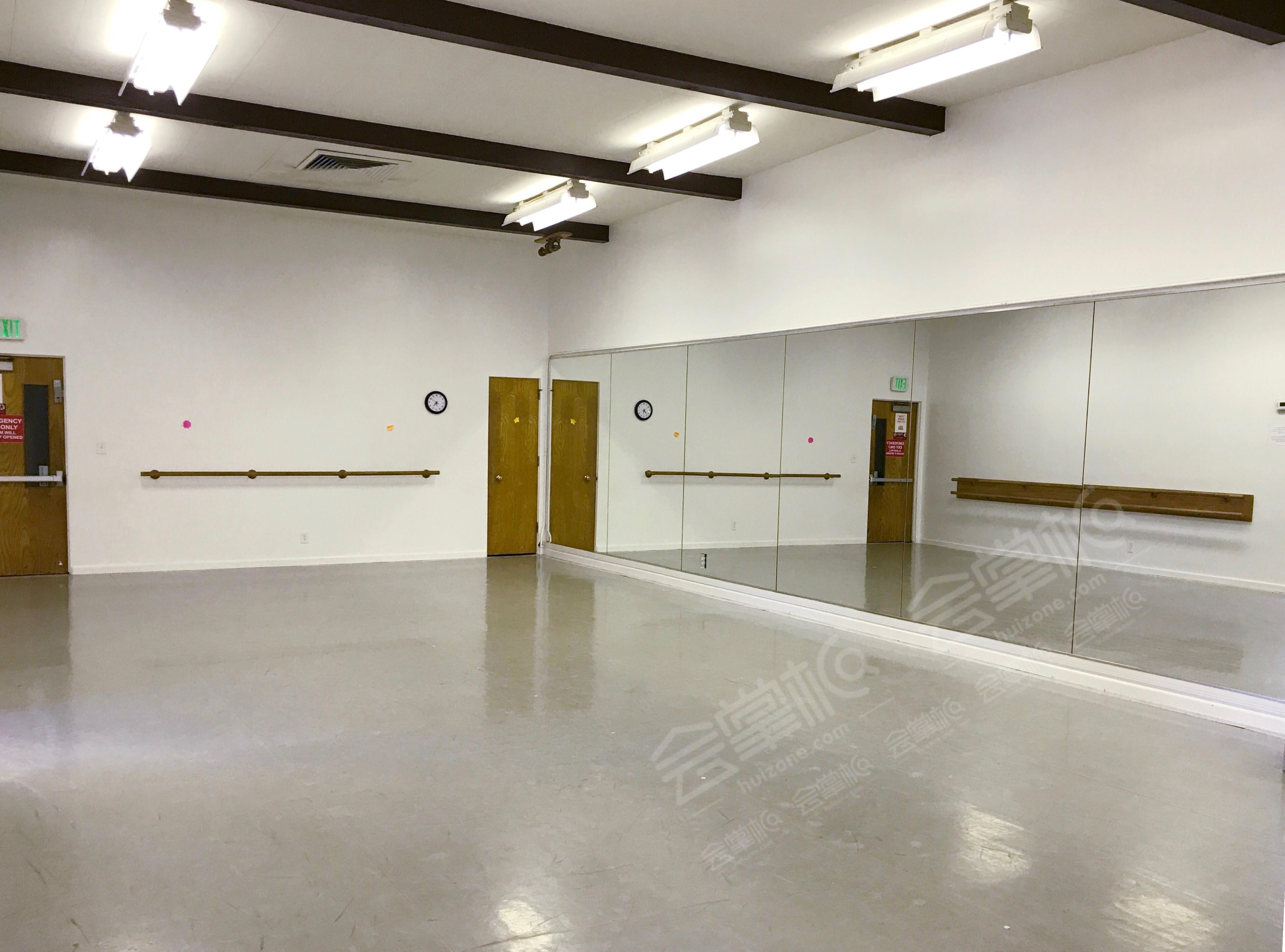 Dance and Yoga Studio in Heart of Silverlake