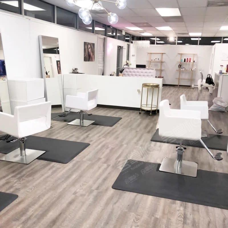 Chic, Glam Salon Space in Baltimore