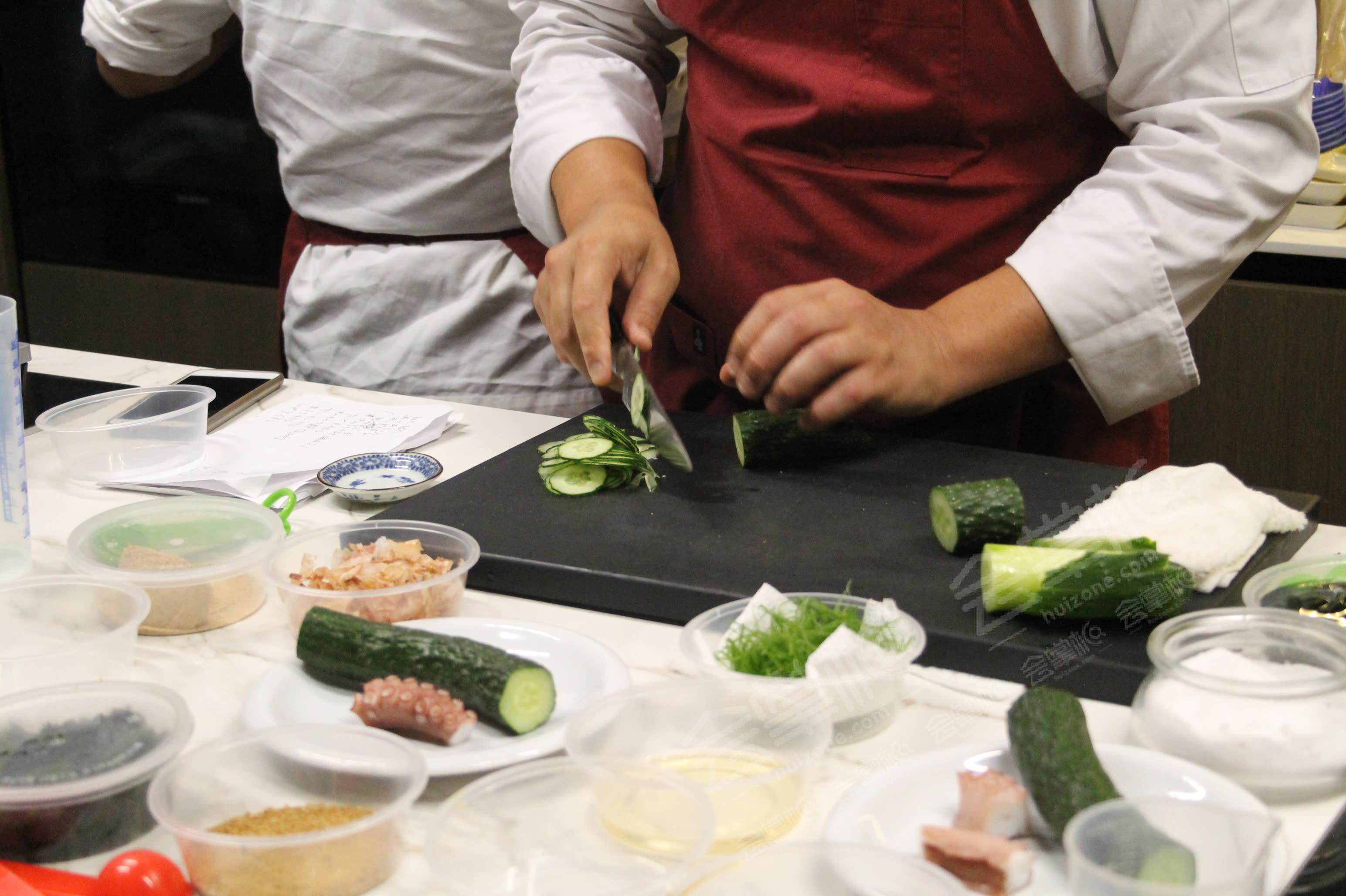 Espacio Gastronomico Minimalista Perfecto para Workshops de Cocina