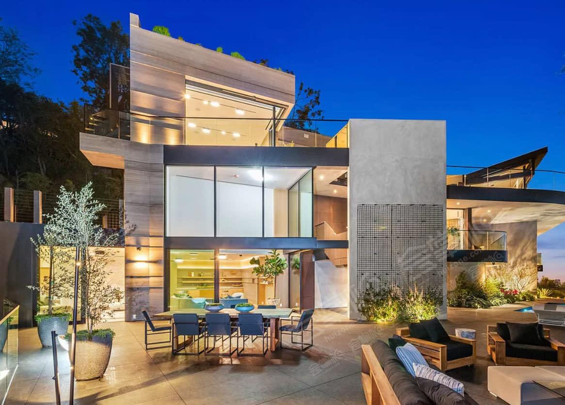 One-of-a-kind Beverly Hills masterpiece