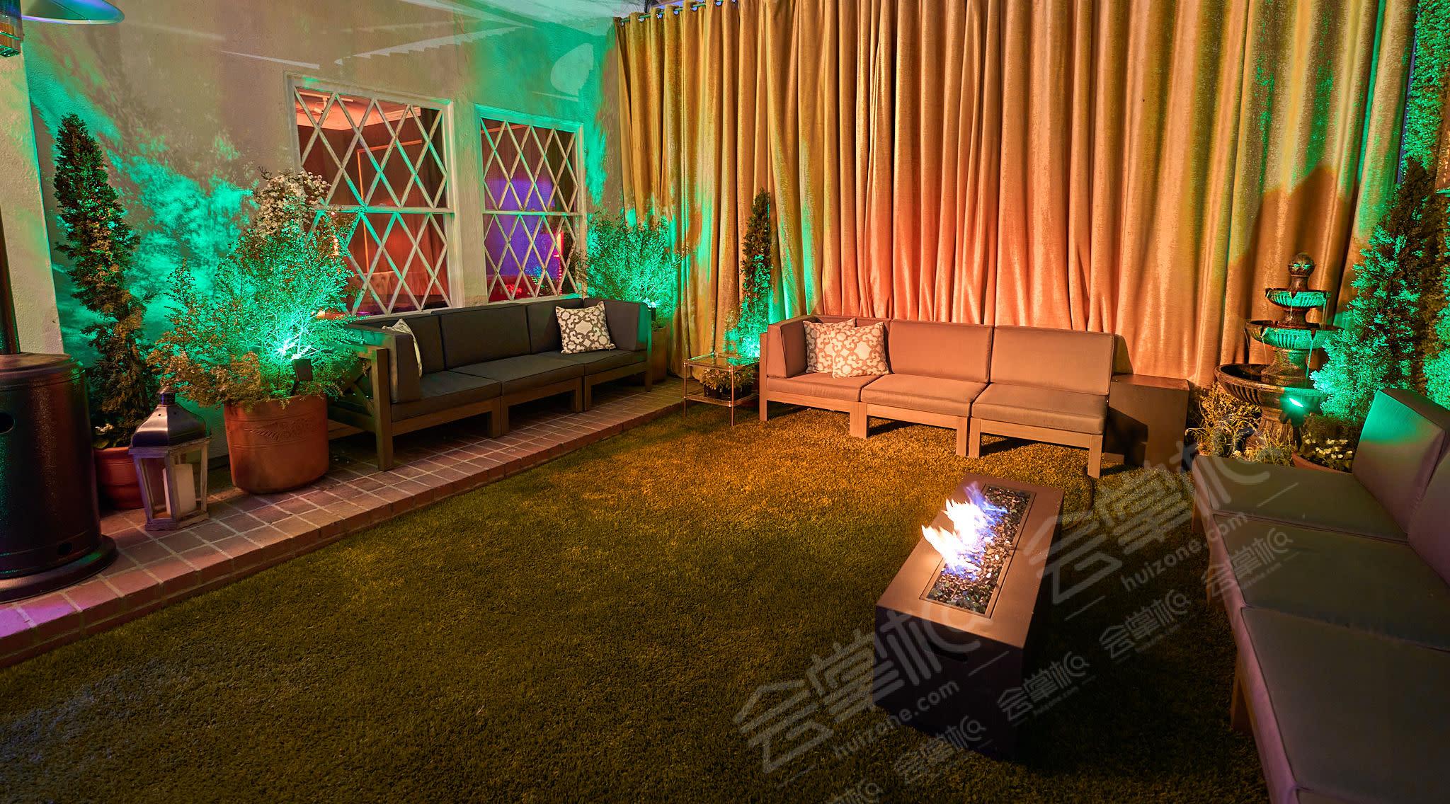 Secret Lounge that Hovers over the Sunset Strip.
