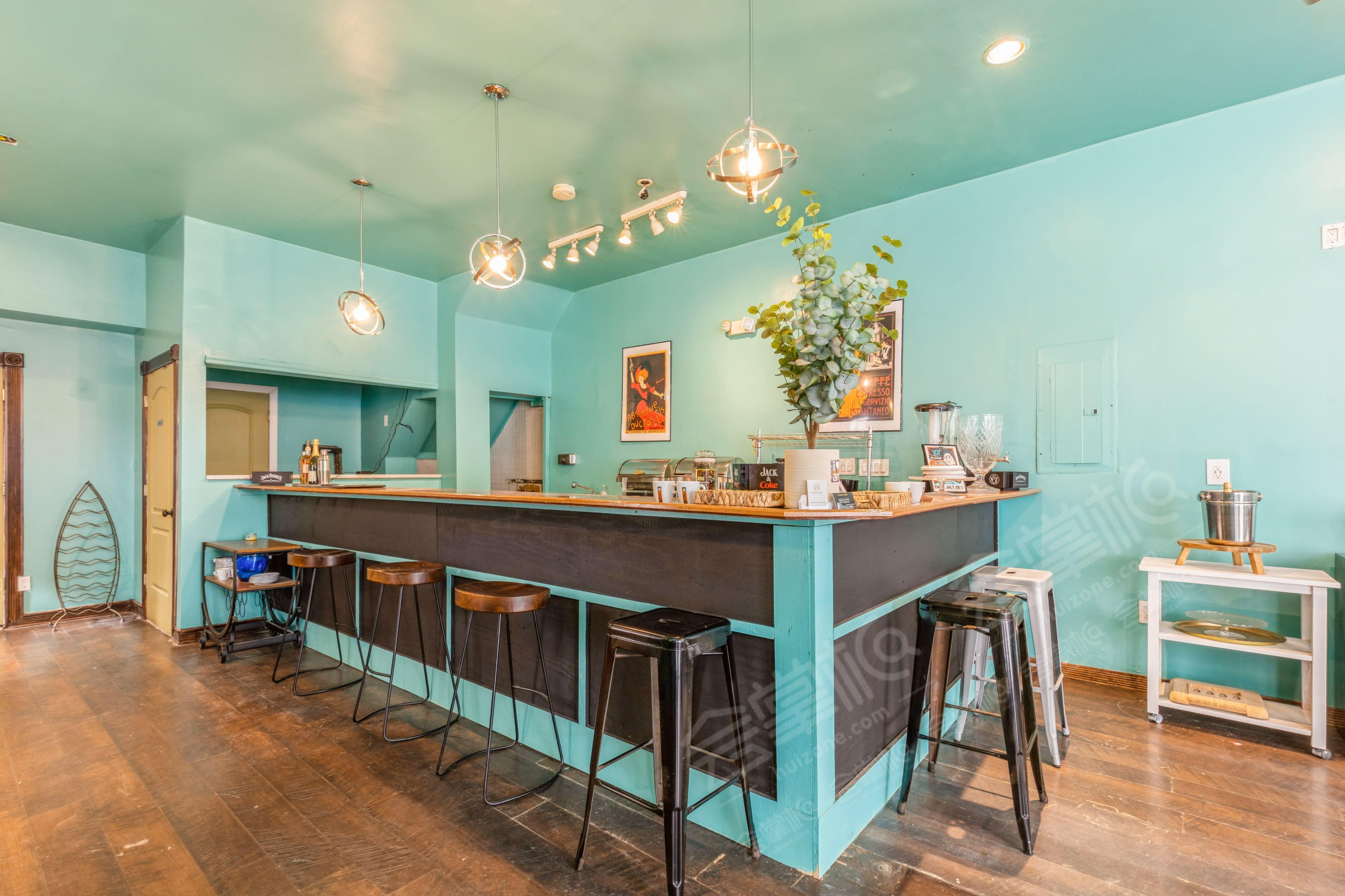 Renovated Bright and Airy Storefront Event Space in East Bed-Stuy
