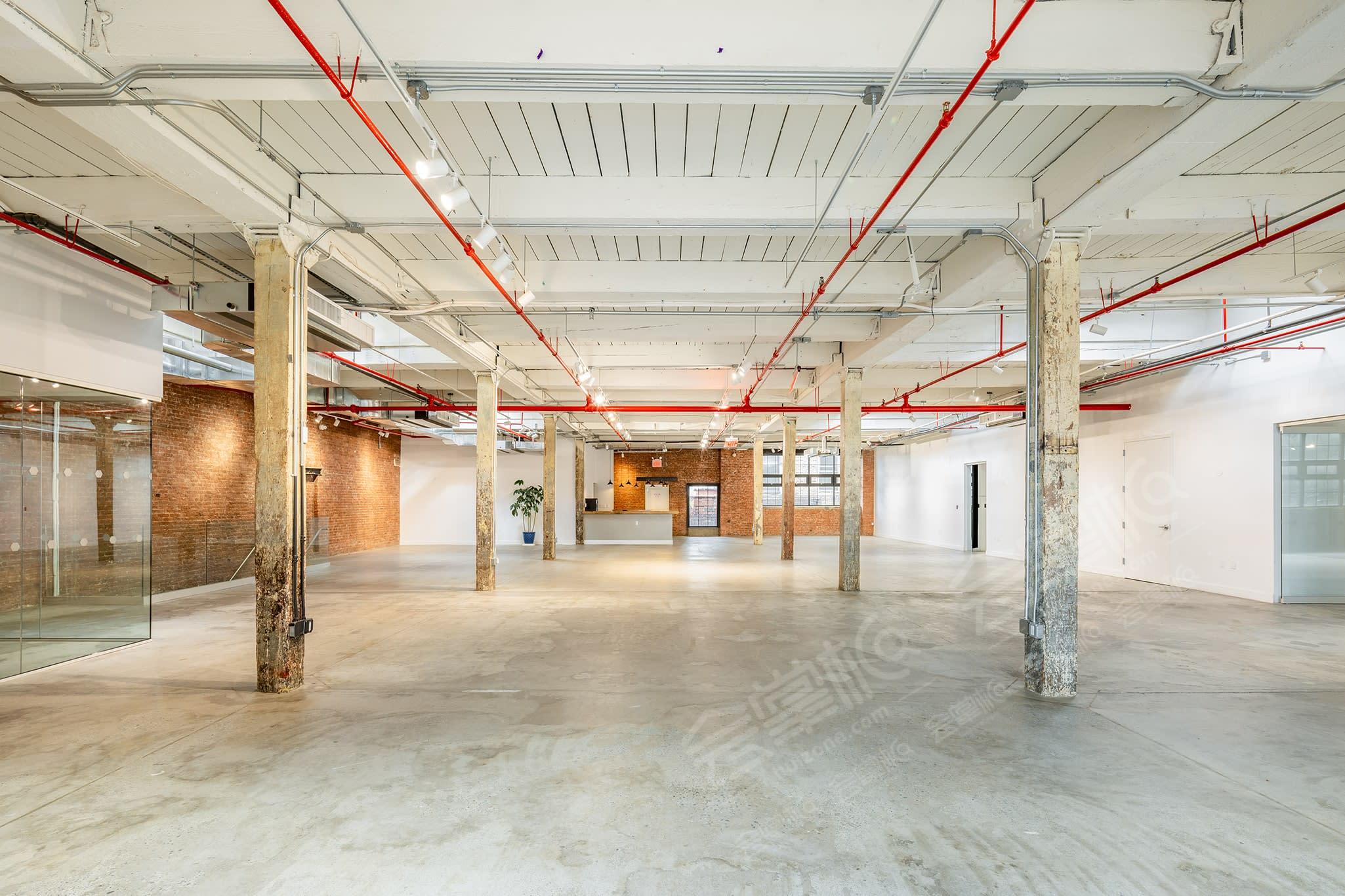 Spacious Flex Space Perfect for Markets, Expos & Pop-Up Events