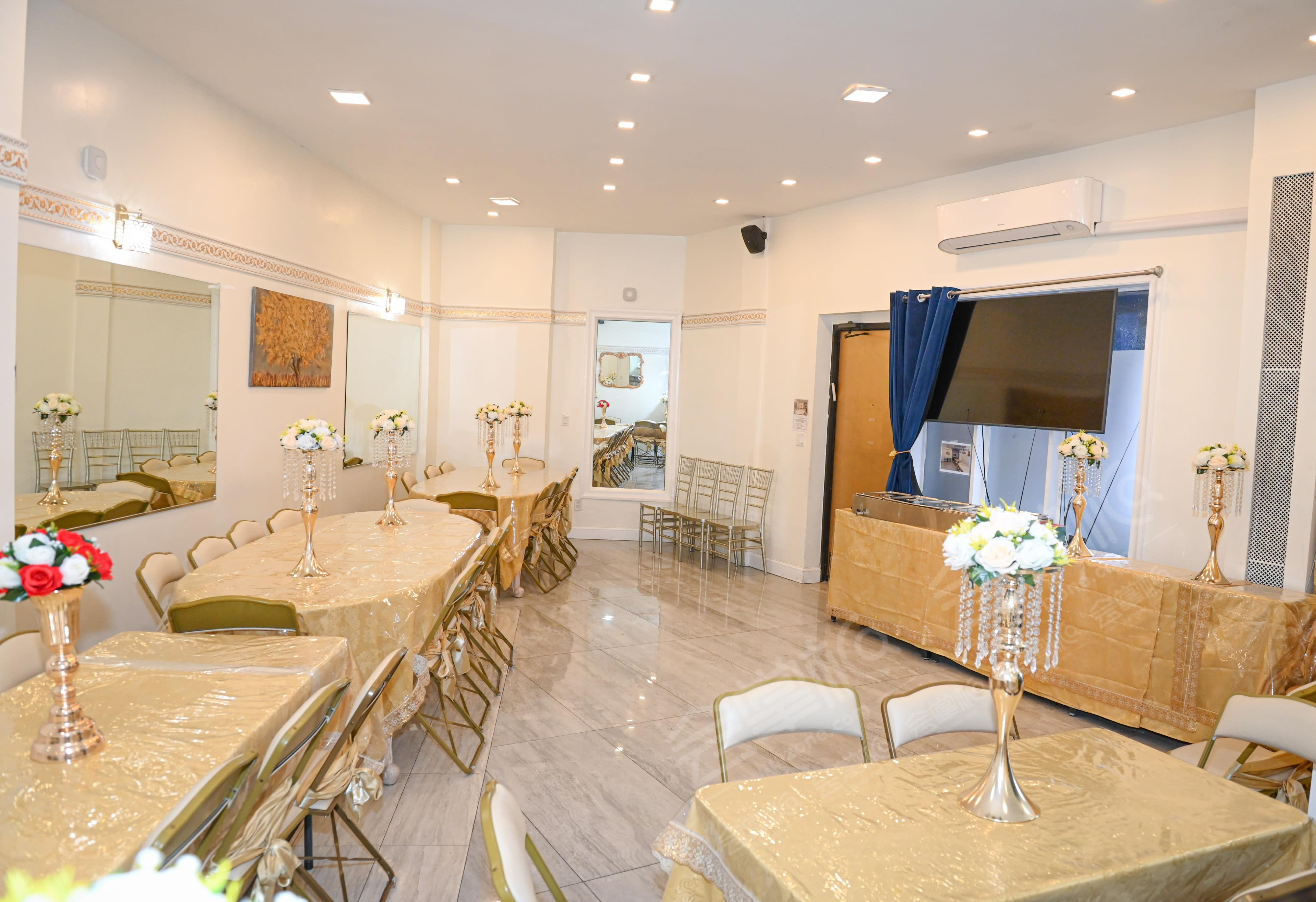 Modern Hall Only for Birthdays & Family Dinners - Bride & Groom Engagements - Business Meetings - Pop Up Shop Store