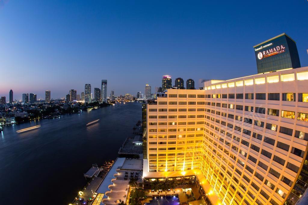 曼谷湄南河畔华美达广场酒店